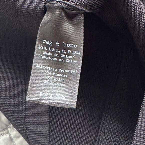 Black Midi Pencil Skirt for Cocktail Events - Picture 9 of 9